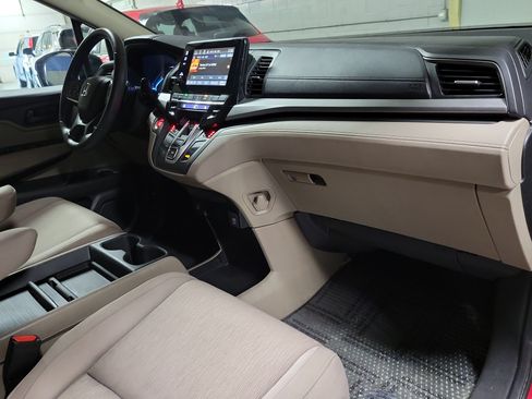 Used 2022 Honda Odyssey EX image 8
