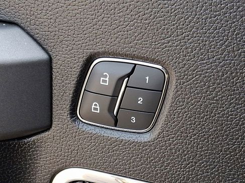 Used 2018 Ford F150 Platinum w/ Equipment Group 701A Luxury image 24