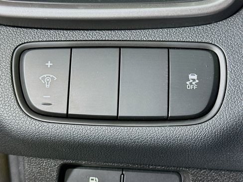 Used 2016 Kia Sorento LX w/ LX Convenience Package image 17