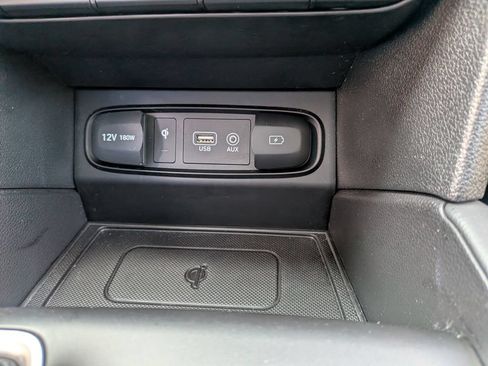 Used 2020 Hyundai Santa Fe Limited AWD/4WD image 19