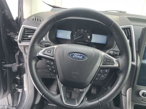 Used 2022 Ford Edge SEL w/ Convenience Package image 12