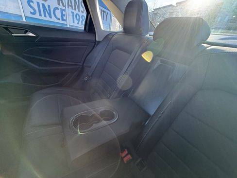 Used 2024 Volkswagen Jetta SE image 25