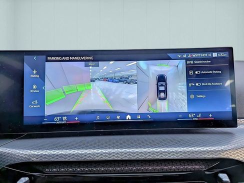 Used 2025 BMW 330i xDrive Sedan w/ M Sport Package image 20