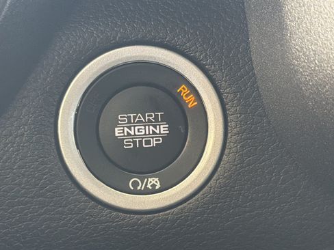 Used 2025 RAM 1500 Tradesman AWD/4WD image 25