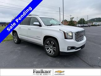 Used 2018 GMC Yukon XL Denali w/ Denali Ultimate Package AWD/4WD video 1