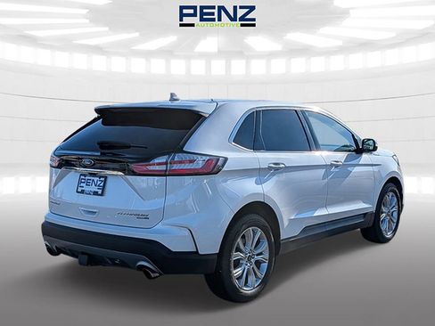 Used 2019 Ford Edge Titanium w/ Cold Weather Package image 7