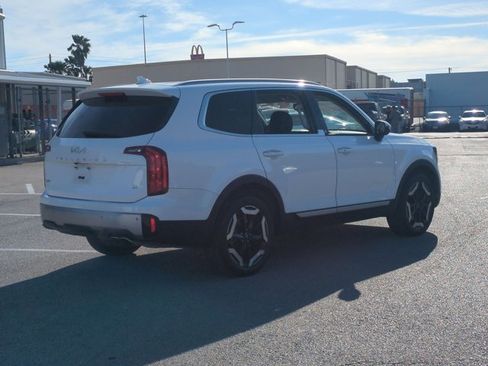 Used 2023 Kia Telluride S image 5