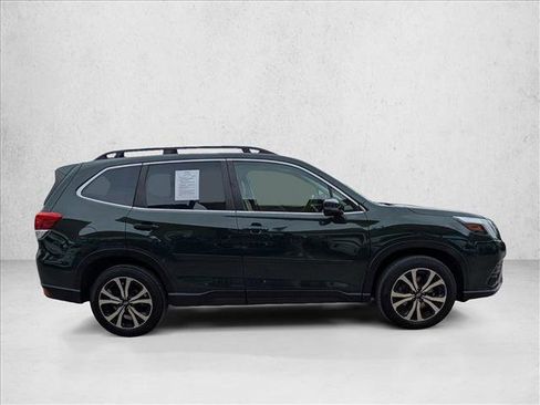 Used 2022 Subaru Forester Limited image 4