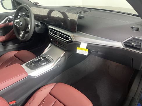 Certified 2024 BMW 430i xDrive Convertible w/ M Sport Package AWD/4WD image 17