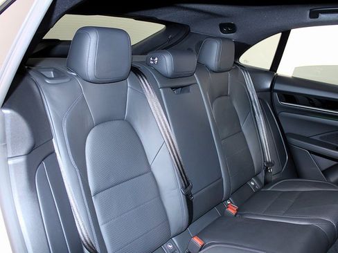 Used 2024 Porsche Macan 4 Electric image 23