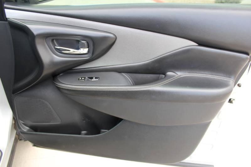 Used 2021 Nissan Murano SV FWD image 22