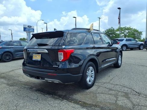 Certified 2021 Ford Explorer XLT w/ Equipment Group 202A AWD/4WD image 7