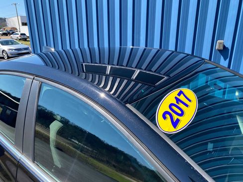 Used 2017 Chevrolet Cruze LT w/ RS Package image 5