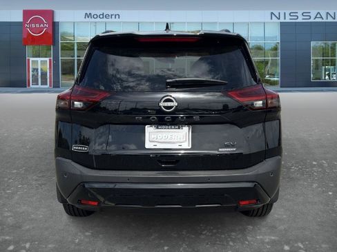 Certified 2023 Nissan Rogue SV w/ SV Premium B Package FWD image 6