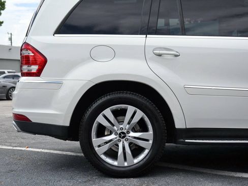 Used 2011 Mercedes-Benz GL 450 4MATIC image 31