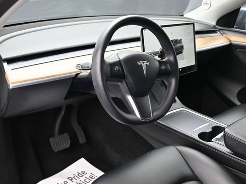 Used 2023 Tesla Model Y Long Range image 14