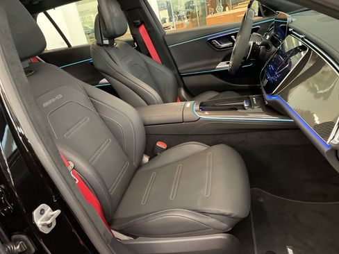 Certified 2026 Mercedes-Benz E 53 AMG 4MATIC Sedan image 50