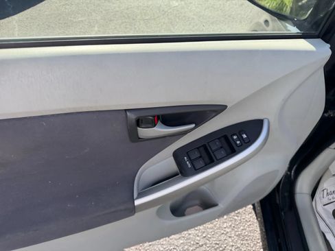Used 2010 Toyota Prius Two FWD image 13
