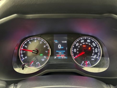 Used 2020 Toyota RAV4 XLE Premium AWD/4WD image 17