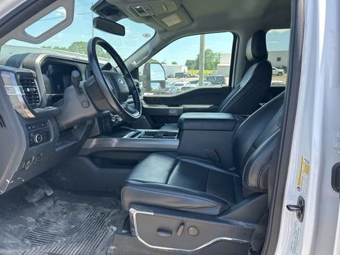 Used 2024 Ford F250 Lariat AWD/4WD image 7