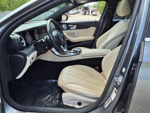 Used 2017 Mercedes-Benz E 300 image 13