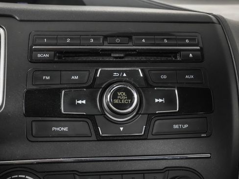 Used 2015 Honda Civic LX image 29