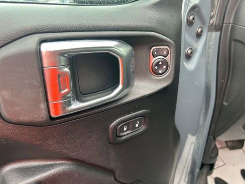 Used 2024 Jeep Wrangler Unlimited Sport image 9