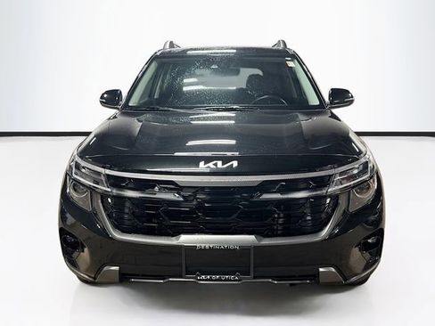 Used 2024 Kia Seltos X-Line AWD/4WD image 2
