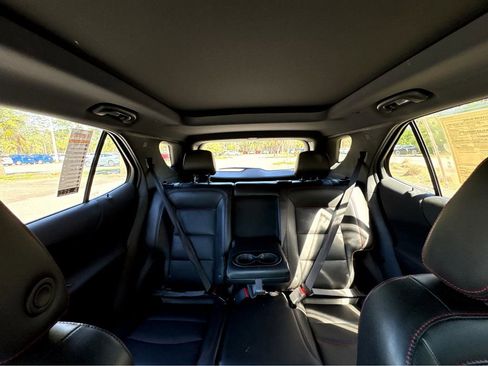 Used 2022 Chevrolet Equinox RS w/ RS Leather Package FWD image 27