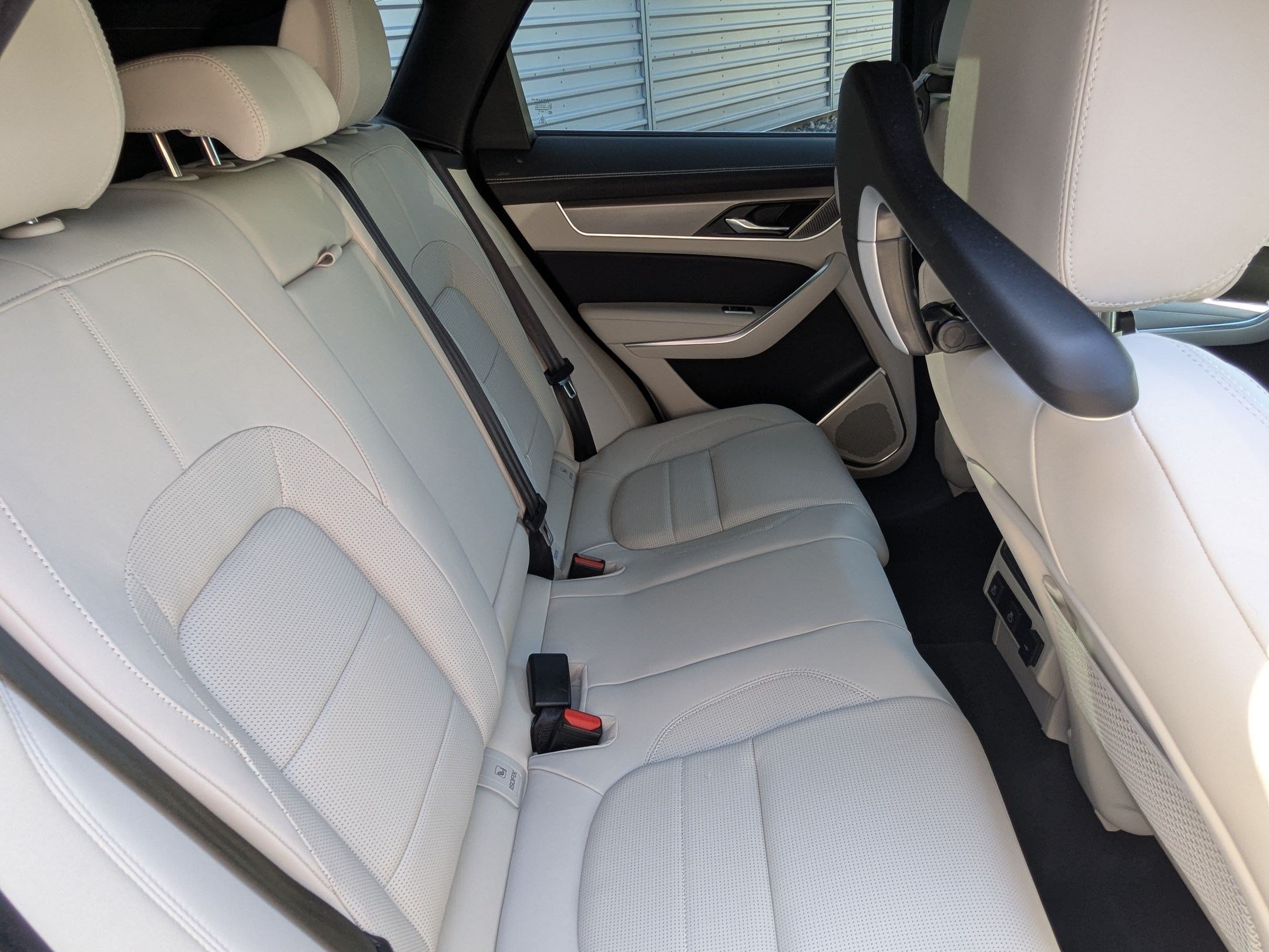 New 2026 Jaguar F-PACE R-Dynamic S AWD/4WD image 32