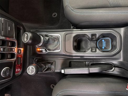 Used 2021 Jeep Wrangler Unlimited Rubicon 4xe w/ Steel Bumper Group image 30