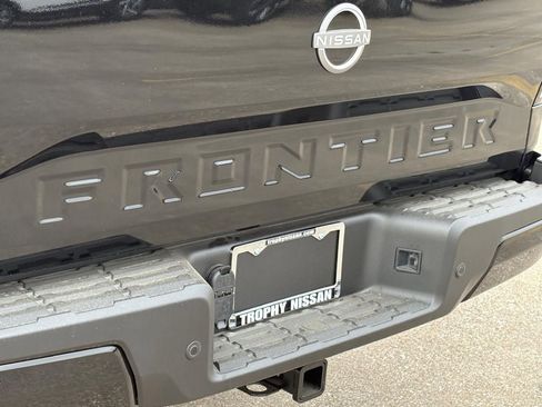 New 2026 Nissan Frontier SV image 9
