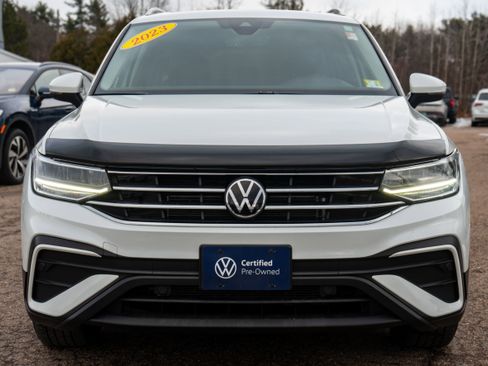 Certified 2023 Volkswagen Tiguan SE w/ Panoramic Sunroof Package image 9