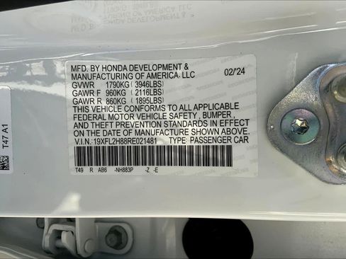 Used 2024 Honda Civic Sport image 33