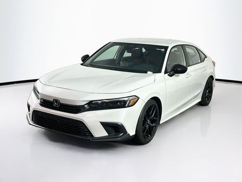 Used 2023 Honda Civic Sport image 3