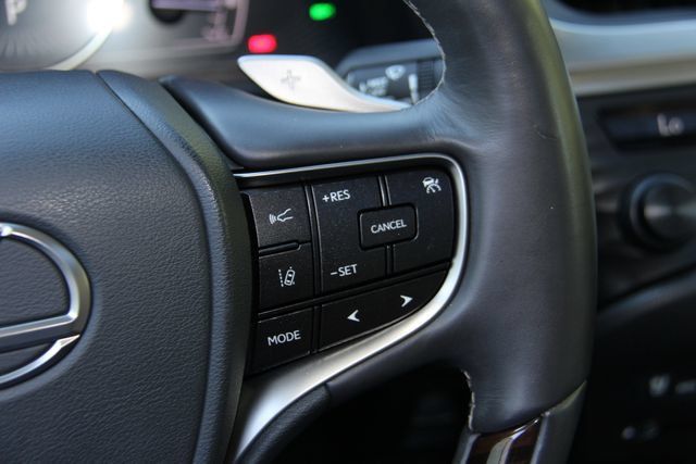 Used 2019 Lexus ES 350 w/ Accessory Package FWD image 23