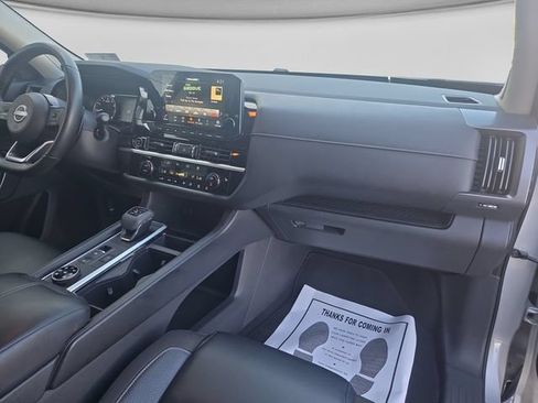 Used 2022 Nissan Pathfinder SL w/ SL Premium Package AWD/4WD image 20