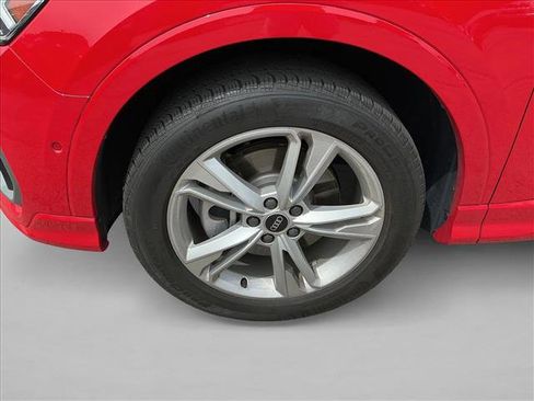 Used 2021 Audi Q3 2.0T Premium Plus AWD/4WD image 9