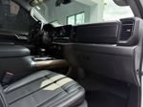Used 2023 Chevrolet Silverado 1500 RST AWD/4WD image 23