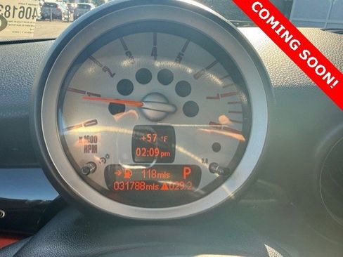 Used 2010 MINI Cooper Hardtop image 5