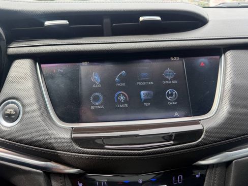Used 2017 Cadillac XT5 Luxury AWD/4WD image 10