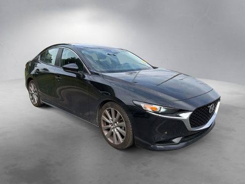 Used 2019 MAZDA MAZDA3 Sedan w/ Select Package FWD image 2