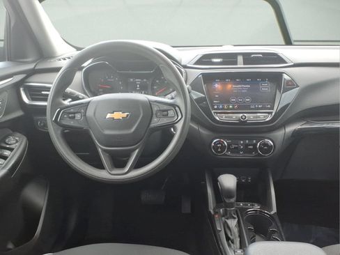 Certified 2023 Chevrolet TrailBlazer LT w/ Convenience Package AWD/4WD image 10