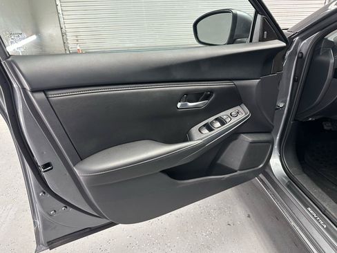 Used 2025 Nissan Sentra SV w/ All-Weather Package FWD image 18