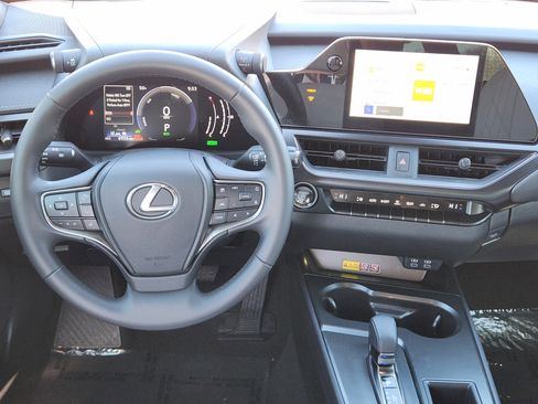 Certified 2025 Lexus UX 300h FWD image 32