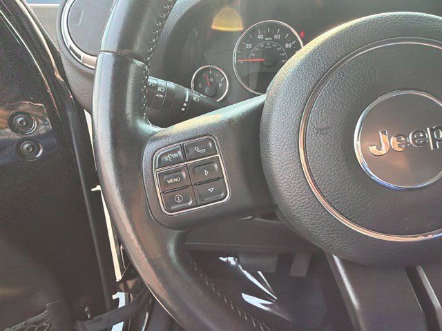 Used 2013 Jeep Wrangler Unlimited Sahara w/ Connectivity Group AWD/4WD image 19