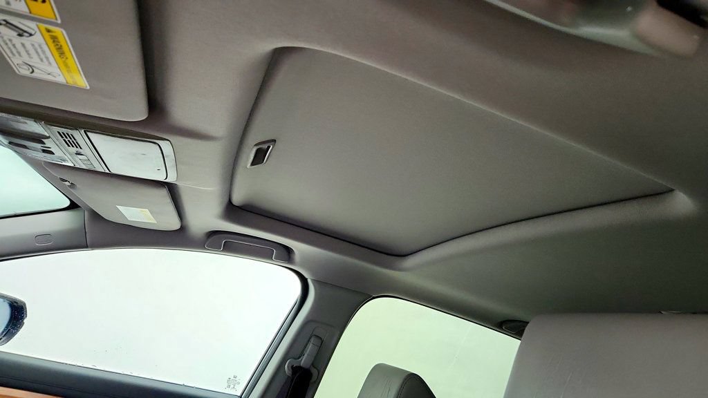 Used 2017 Honda CR-V EX-L image 10
