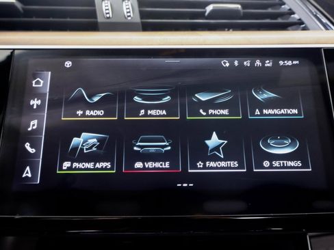 Used 2022 Audi e-tron Premium Plus image 16