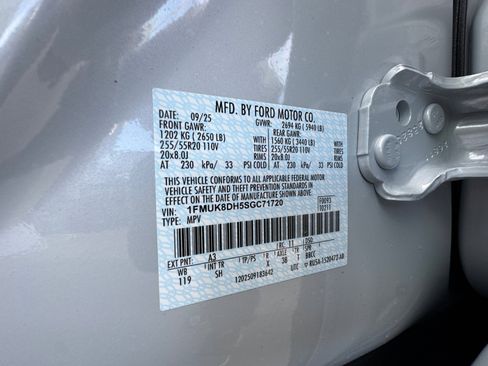 New 2025 Ford Explorer Active w/ Active Comfort Package image 34