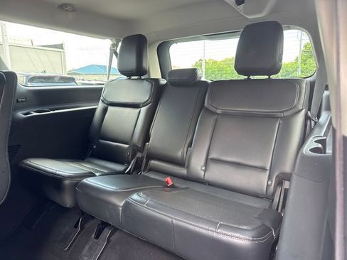 Used 2025 Ford Expedition Max Platinum AWD/4WD image 12